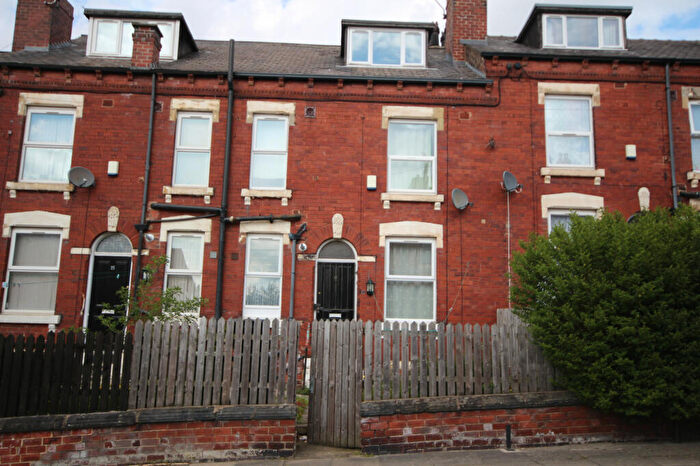 2 Bedroom Terraced House To Rent In Banstead Street West, Leeds, West Yorkshire, LS8