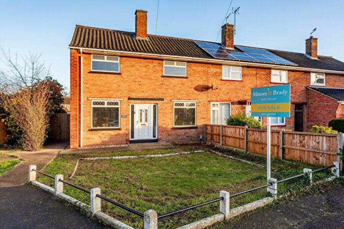 3 Bedroom End Of Terrace House For Sale In Finch Close, Heartsease, NR7