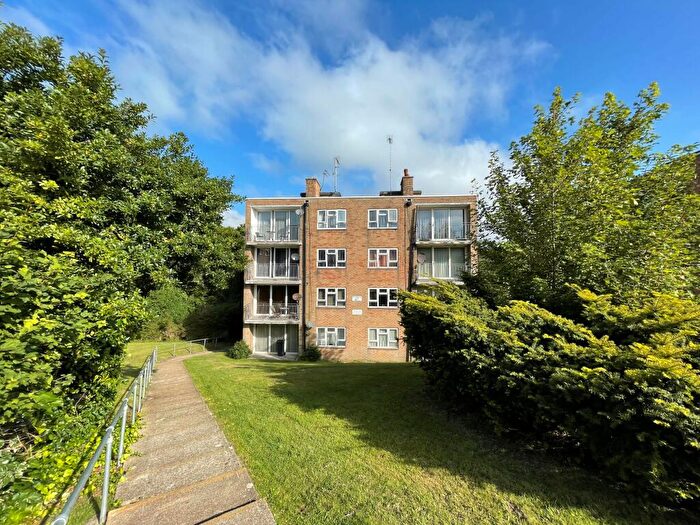 1 Bedroom Flat To Rent In Old Town, BN20