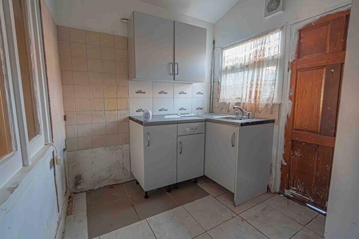 2 Bedroom Terraced House For Sale In Clarence Road, Handsworth, Birmingham, B21