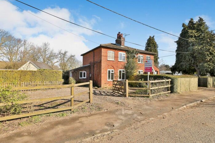 2 Bedroom Property For Sale In Main Road, North Tuddenham, Dereham, NR20