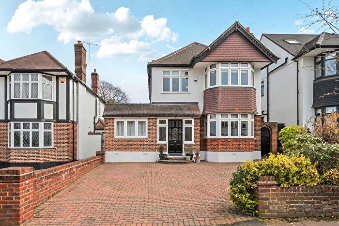 3 Bedroom Detached House For Sale In Copse Avenue, West Wickham, Kent, BR4