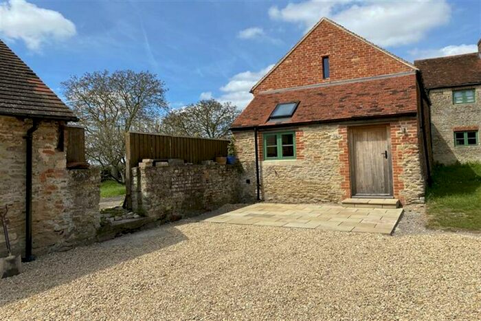 2 Bedroom Barn Conversion To Rent In Kiln Lane, Garsington, OX44