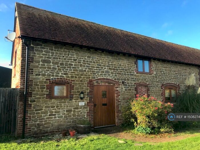 2 Bedroom Semi-Detached House To Rent In Granary Cottages, Guildford, GU3