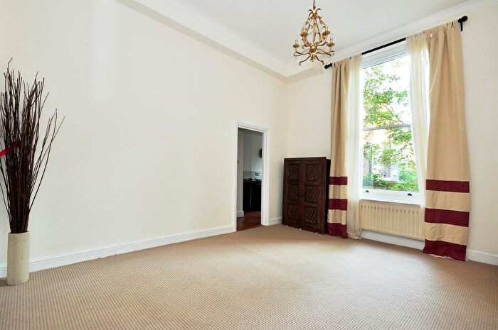 1 Bedroom Flat To Rent In Ladbroke Grove, London, W10