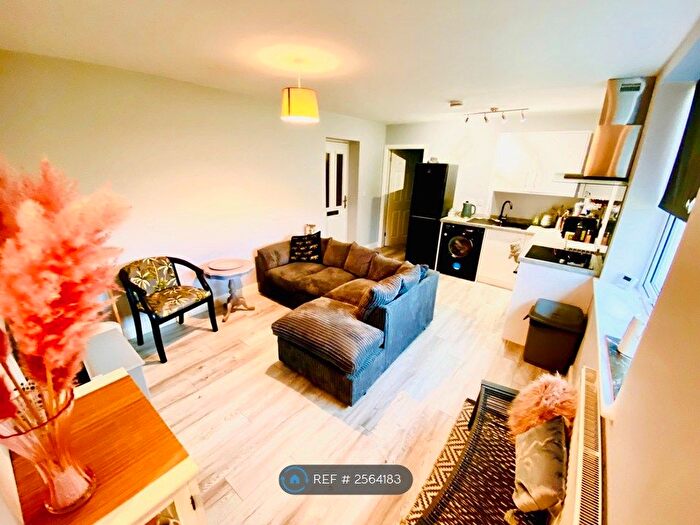 2 Bedroom Flat To Rent In Bowmer Road, Derby, DE24