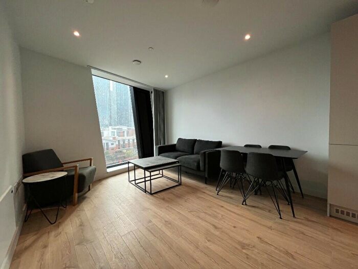 1 Bedroom Apartment To Rent In Axis Tower Whitworth Street West, Manchester, Greater Manchester, [aVE], M1