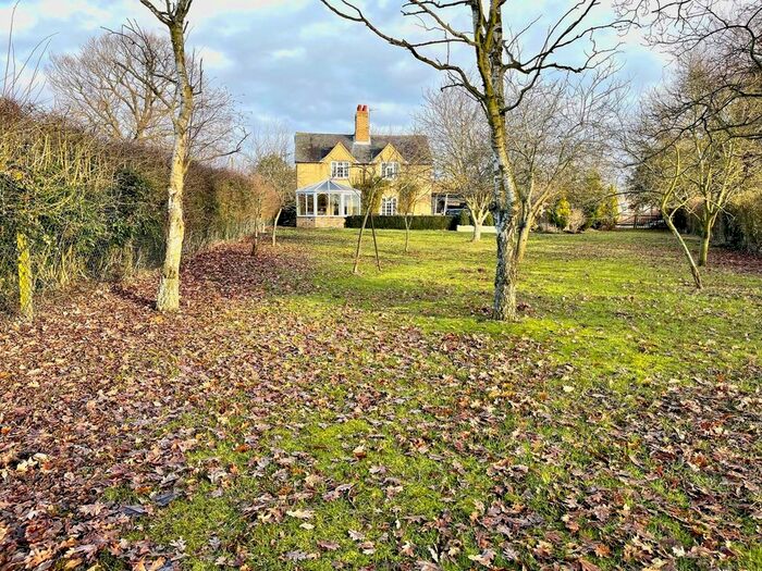 4 Bedroom Detached House For Sale In Barham Road, Woolley, Huntingdon PE28