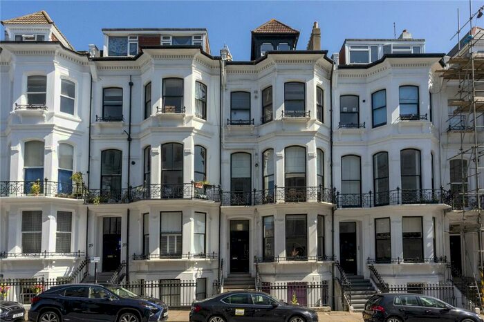 1 Bedroom Apartment To Rent In St. Michaels Place, Brighton, East Sussex, BN1
