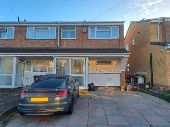3 Bedroom End Of Terrace House For Sale In Townley Gardens, Birmingham, B6