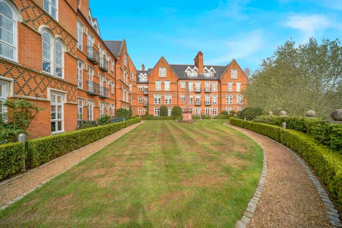 2 Bedroom Flat To Rent In Gillespie House, Holloway Drive, Virginia Water, GU25