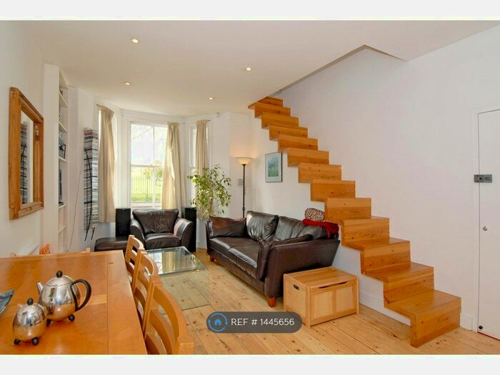 2 Bedroom Flat To Rent In Norwood Road, London, SE24