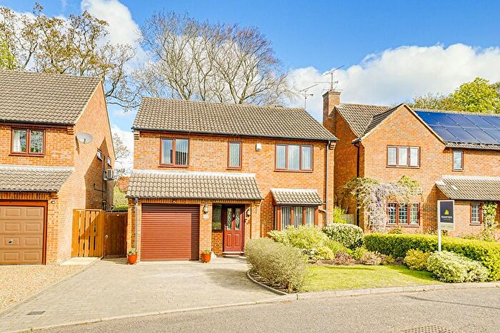 4 Bedroom Detached House For Sale In Redwood Drive, Wing, Leighton Buzzard, LU7