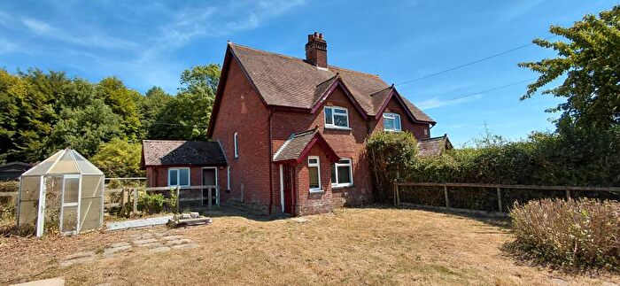 2 Bedroom Semi Detached House To Rent In New Cottages, Sturminster Marshall, Dorset, BH21