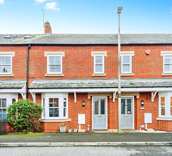 3 Bedroom Terraced House For Sale In Barr Piece, Wolverton, Milton Keynes, MK12