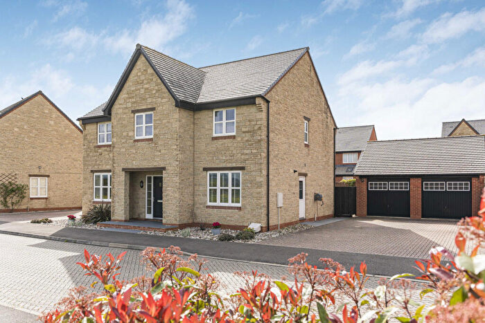 5 Bedroom Detached House For Sale In Sorrell Road, Ambrosden, OX25