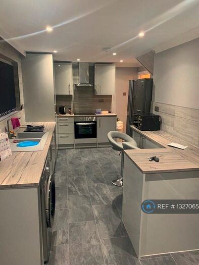 3 Bedroom Terraced House To Rent In Cardigan Close, Bletchley, Milton Keynes, MK3