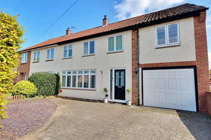 4 Bedroom Semi-Detached House For Sale In Molescroft Park, Beverley, HU17