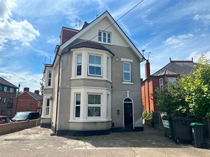 1 Bedroom Flat For Sale In Frimley Road, Camberley, Surrey, GU15