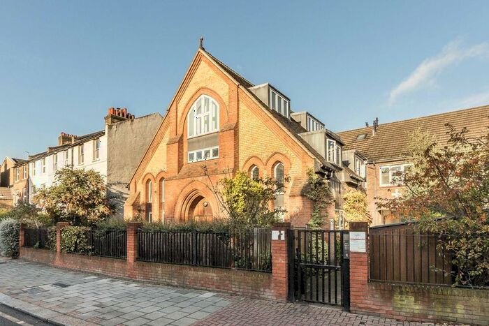 1 Bedroom Flat To Rent In Earlsfield Road, London, SW18