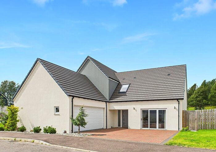 4 Bedroom Detached House For Sale In Anderson Grove, Kincraig, Kingussie **Reduced Price**, PH21