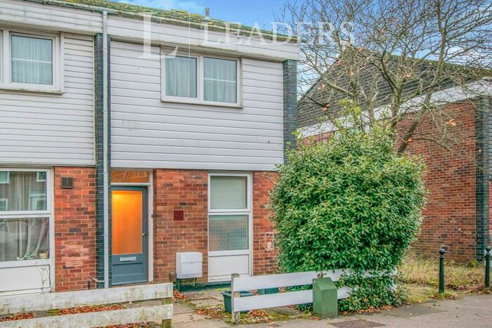 2 Bedroom Town House To Rent In Grove Road, Norwich, NR1