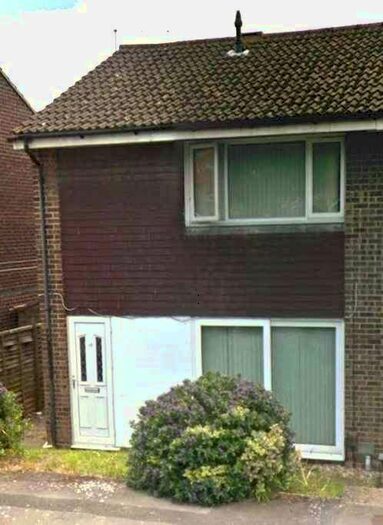2 Bedroom Semi-Detached House To Rent In Holywell Avenue, Folkestone, CT19