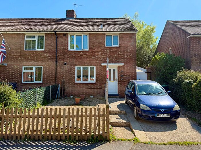 2 Bedroom End Of Terrace House For Sale In High Lawn Way, Leigh Park, PO9