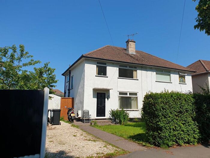 3 Bedroom Semi-Detached House To Rent In Lime Tree Avenue, Crewe, CW1