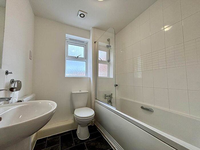 2 Bedroom Flat To Rent In Argosy Way, Newport, NP19