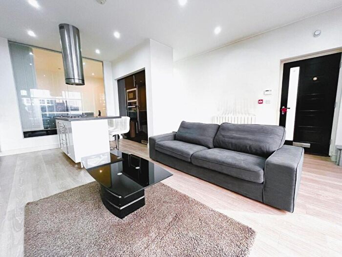 Studio To Rent In B York Place, Leeds, LS1