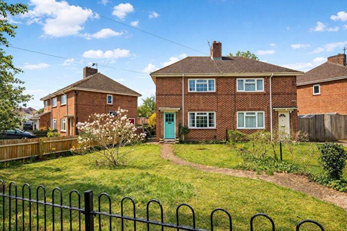 3 Bedroom Semi Detached House For Sale In Bagley Wood Road, Oxford, OX1