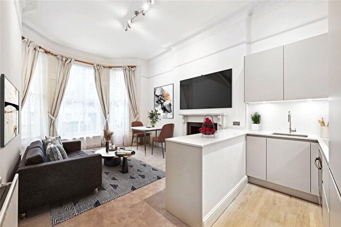 1 Bedroom Flat To Rent In Longridge Road, Earls Court, SW5