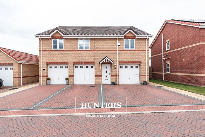 2 Bedroom Detached House For Sale In Fir Tree Court, Knottingley, Yorkshire, WF11
