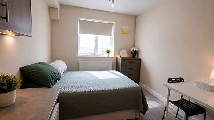 Studio To Rent In St. Edmunds Close, Erith, DA18