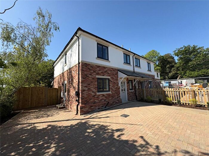 3 Bedroom Semi-Detached House For Sale In Postern Road, Camp Hill, Newport, PO30