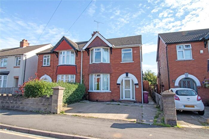 3 Bedroom Semi-Detached House To Rent In Cole Street, Scunthorpe, Lincolnshire, DN15