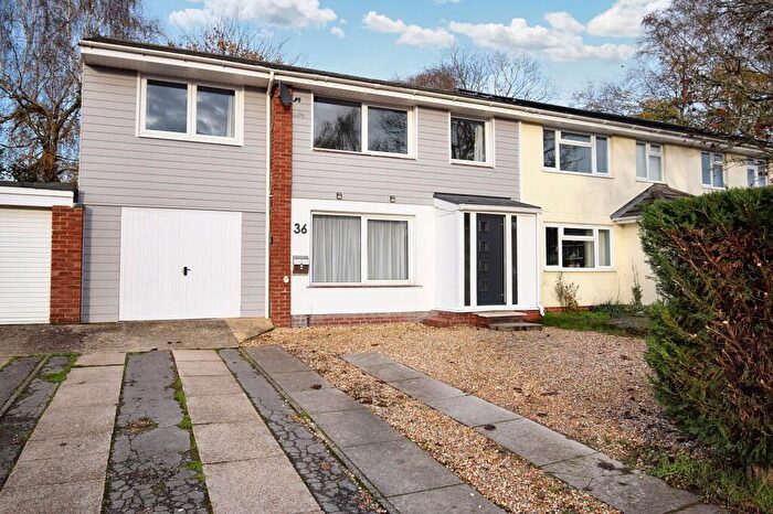 4 Bedroom Semi Detached House For Sale In Sycamore Avenue, Chandler's Ford, SO53