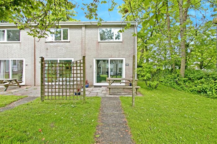 2 Bedroom End Of Terrace House For Sale In Manor Villas, Atlantic Reach, Newquay, Cornwall, TR8