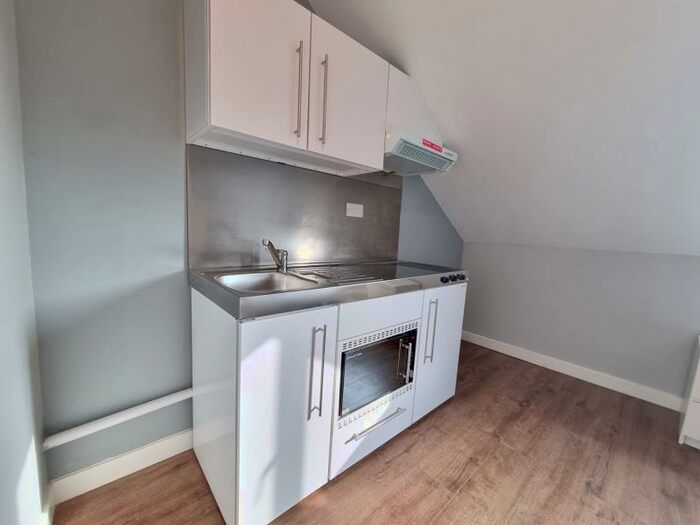 Apartment To Rent In Bearwood Road, B33