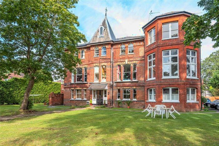 2 Bedroom Apartment To Rent In The Ridge, Woking, Surrey, GU22