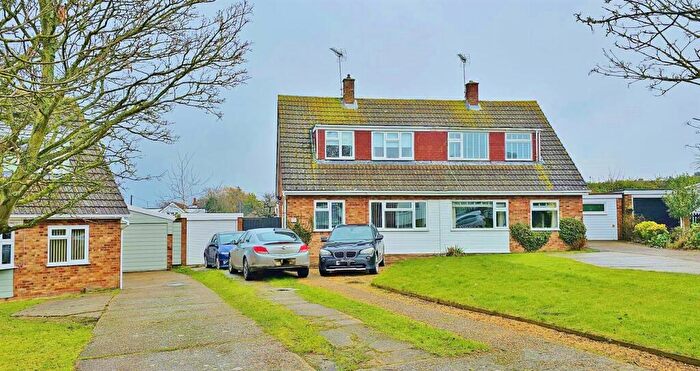 3 Bedroom Chalet For Sale In Horsey Road, Kirby-Le-Soken, CO13