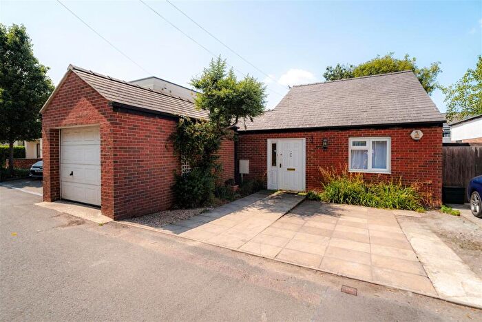 3 Bedroom Detached House To Rent In Wellesley Road, Cheltenham, GL50