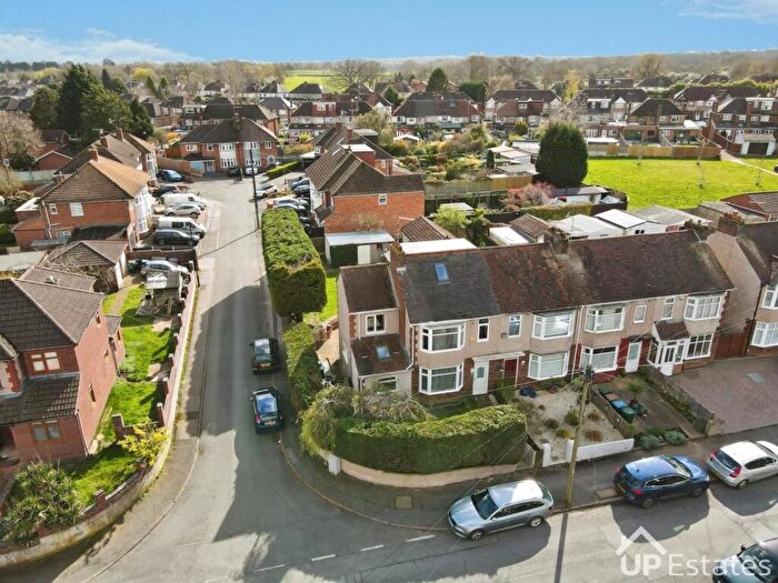 4 Bedroom End Of Terrace House For Sale In Crossway Road, Coventry, CV3