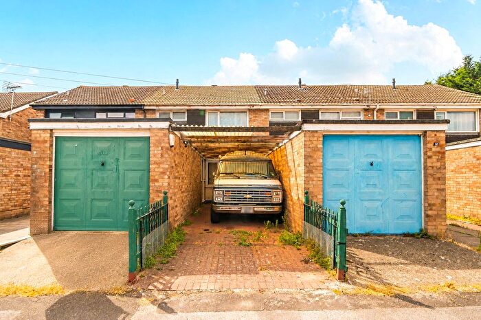 3 Bedroom Terraced House For Sale In Haldane Road, Oxford, OX4