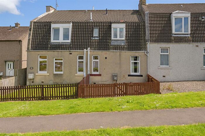 2 Bedroom Flat For Sale In Old Hillview Place, Crossgates, KY4