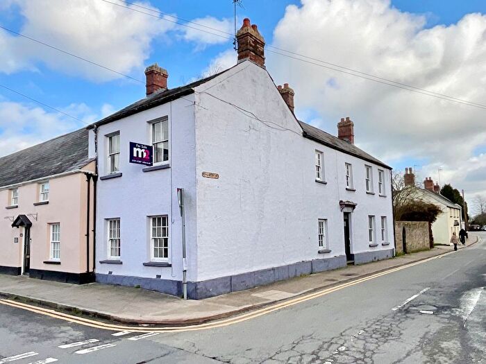 5 Bedroom End Of Terrace House For Sale In Church Street, Usk, NP15