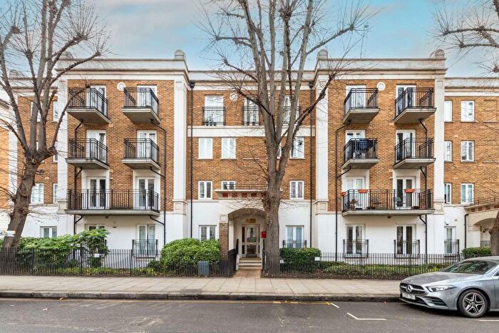 2 Bedroom Flat To Rent In Russell Road, West Kensington, W14