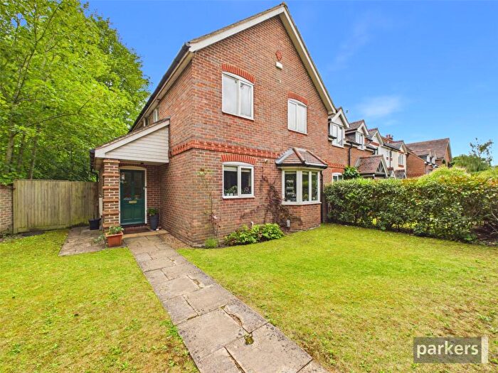 4 Bedroom Semi-Detached House For Sale In Floral Court, Bath Road, Hare Hatch, Reading, RG10