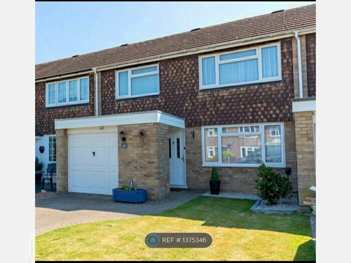 3 Bedroom Terraced House To Rent In Brambletye Road, Crawley, RH10